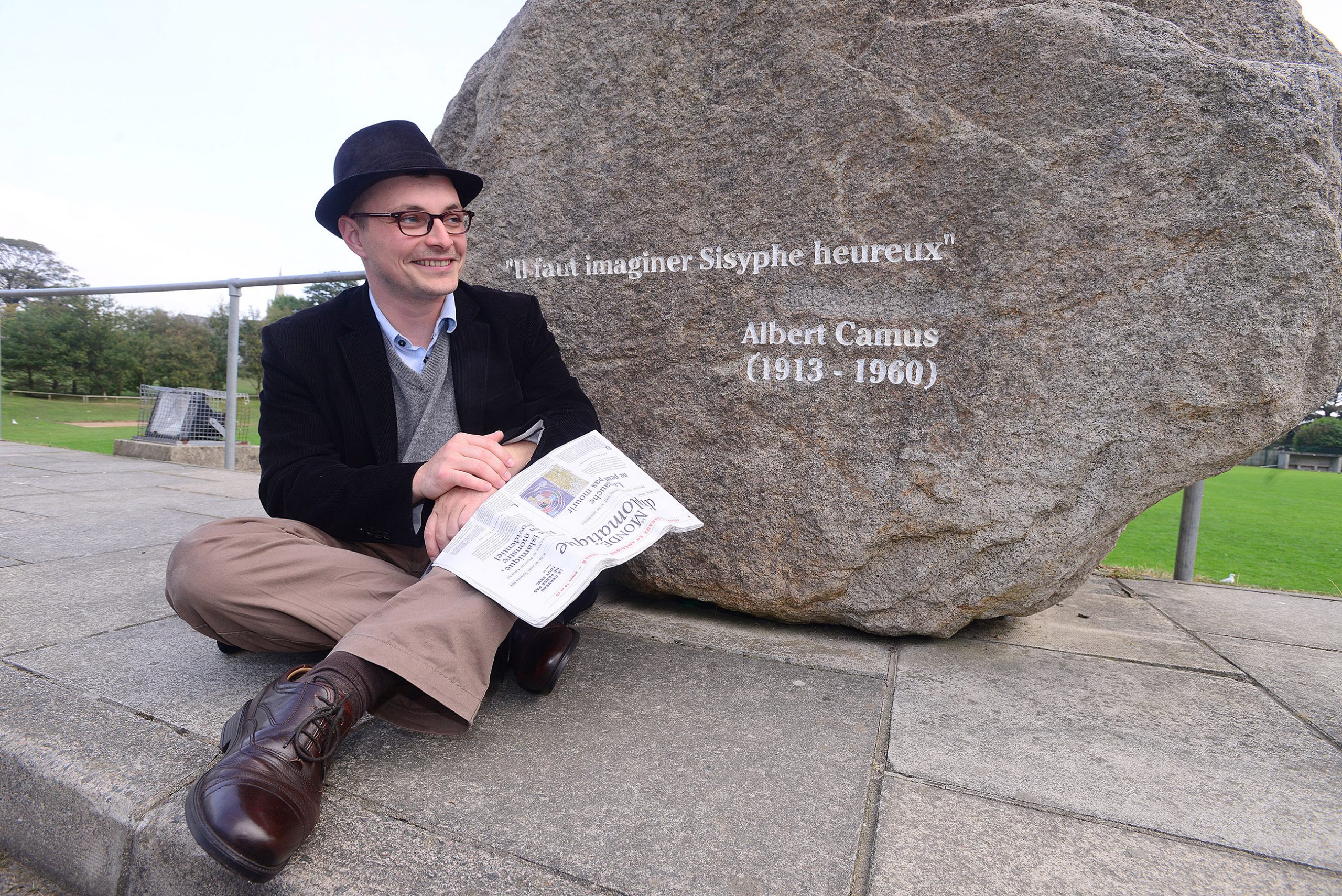 A picture of a French teacher at the boulder